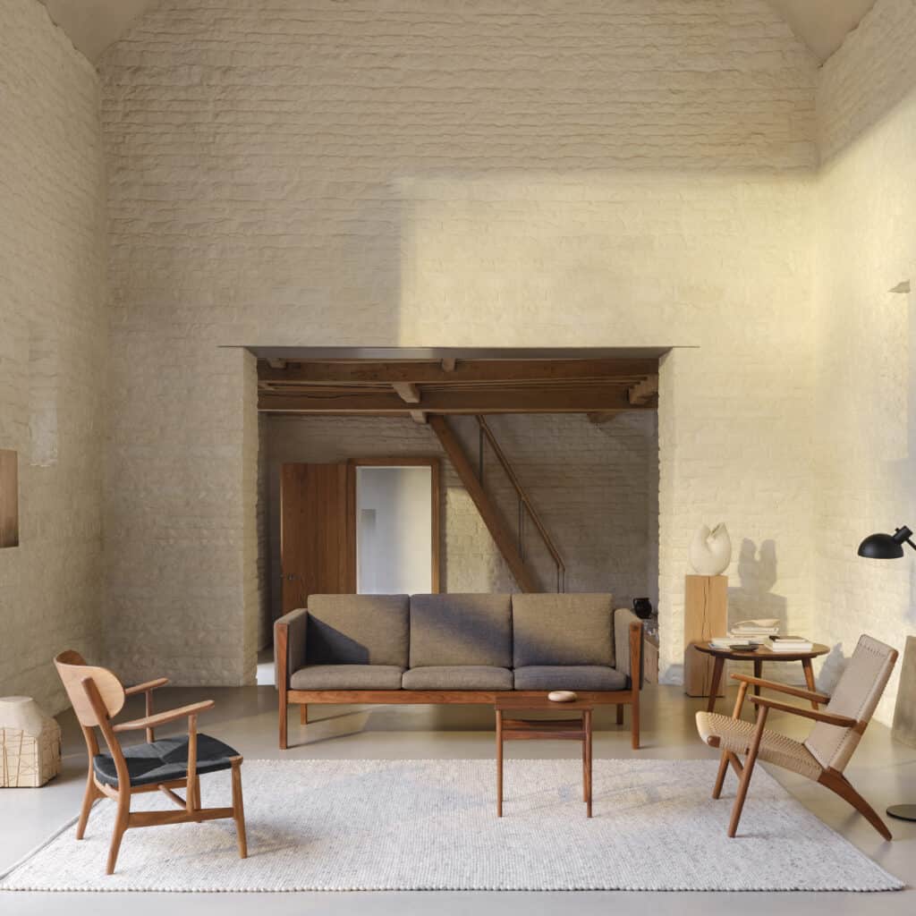 CH22_walnut_oil_papercord_black_CH163_walnut_oil _melangenap271_CH004_walnut_oil_CH25_walnut_oil _papercord_natural_CH008_Ø78_walnut_oil_MO320_CH825_oak_oil_black_80160132_beige