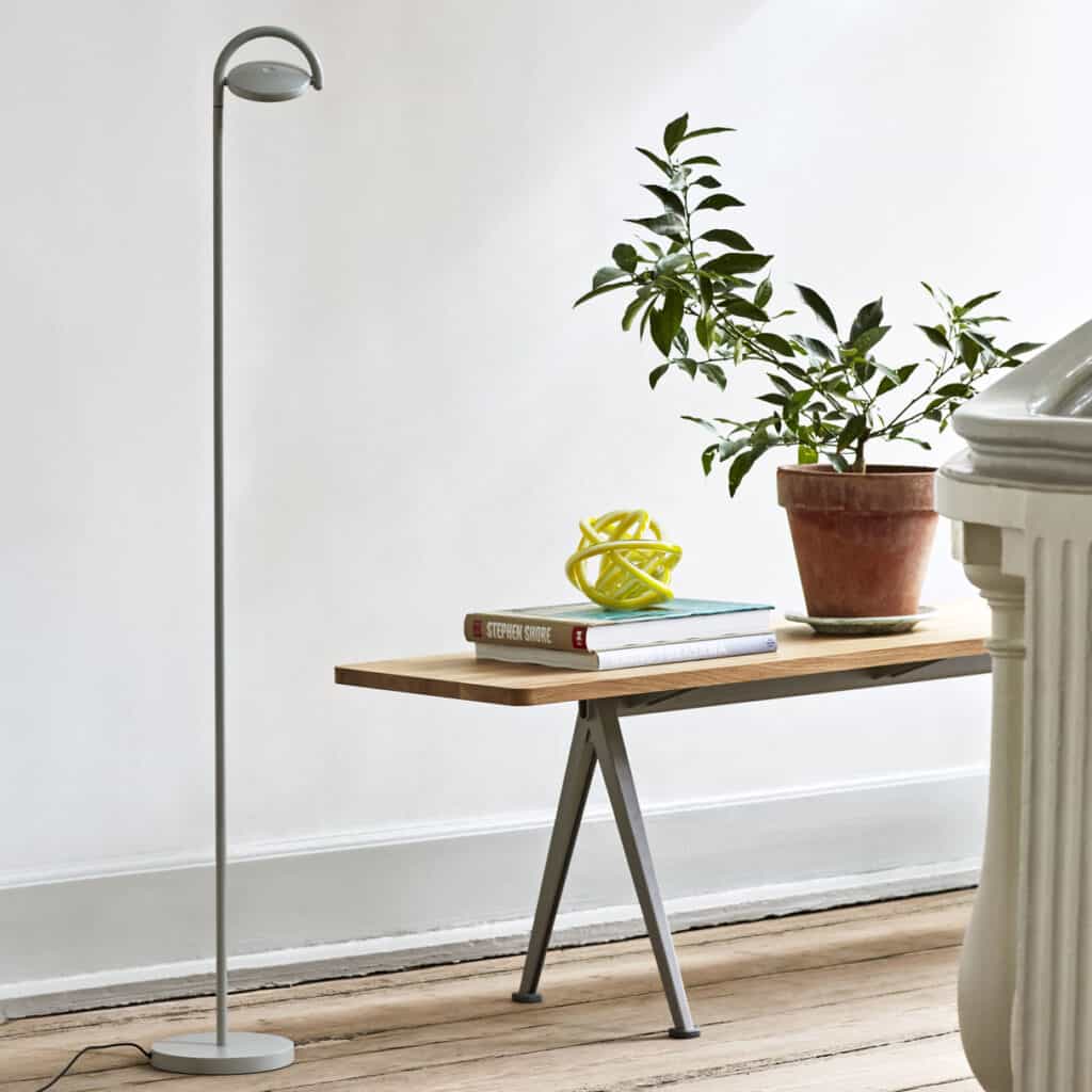 Pyramid_Bench_clear_lacquer_oak_beige_frame_Marselis_Floor_Lamp_ash_grey