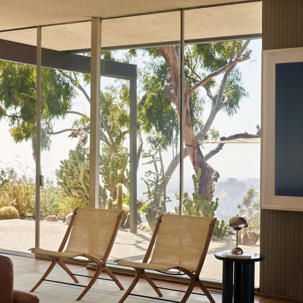 ATD_Retail_2023_X_HM10_Cruise_AP12_Flowerpot_VP9_Tung_JA3