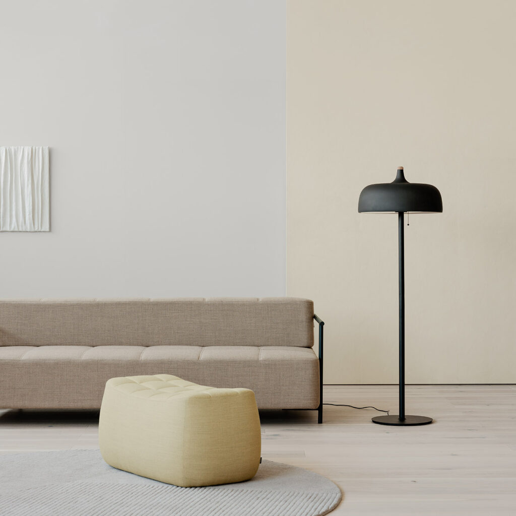 Acorn_floor_lamp_Yam_pouf_livingroom_Northern_Photo_Einar_Aslaksen_Low-res-1