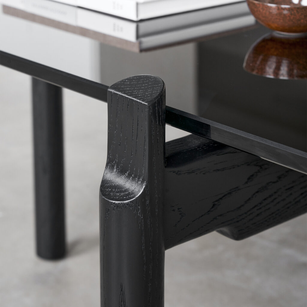 Notch_Detail_Rectangular coffee table_72 dpi